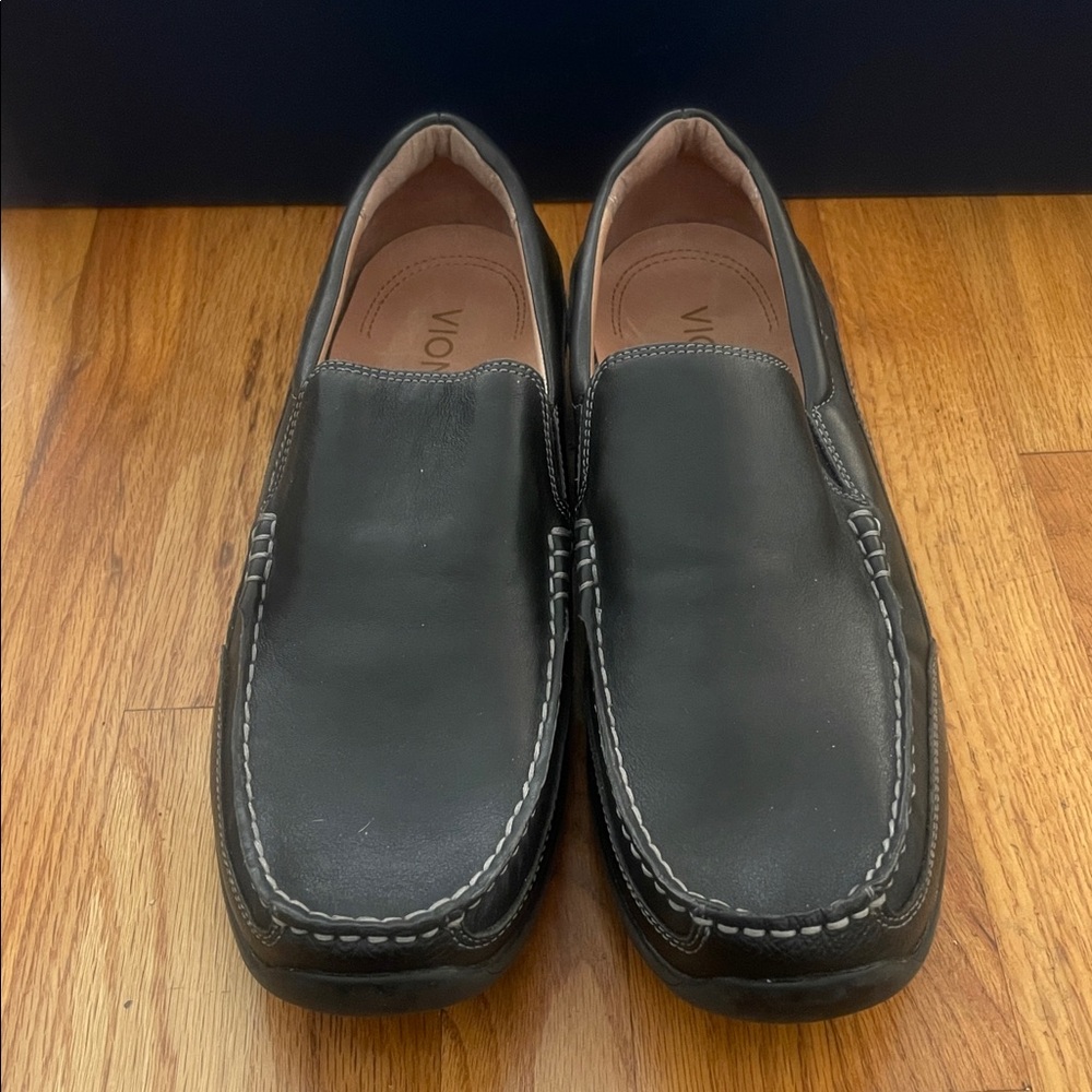 Vionic Black Preston Slip-On Orthopedic supported Loafer - size 11.5